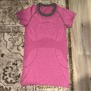 lululemon athletica Pink swiftly Short Sleeve Tee
